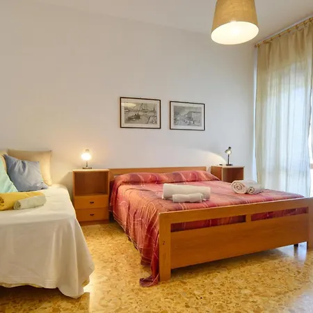 Awesome In With Wifi * Viareggio