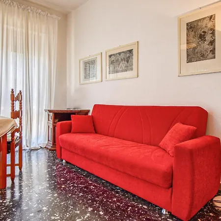 Apartman Awesome In Viareggio